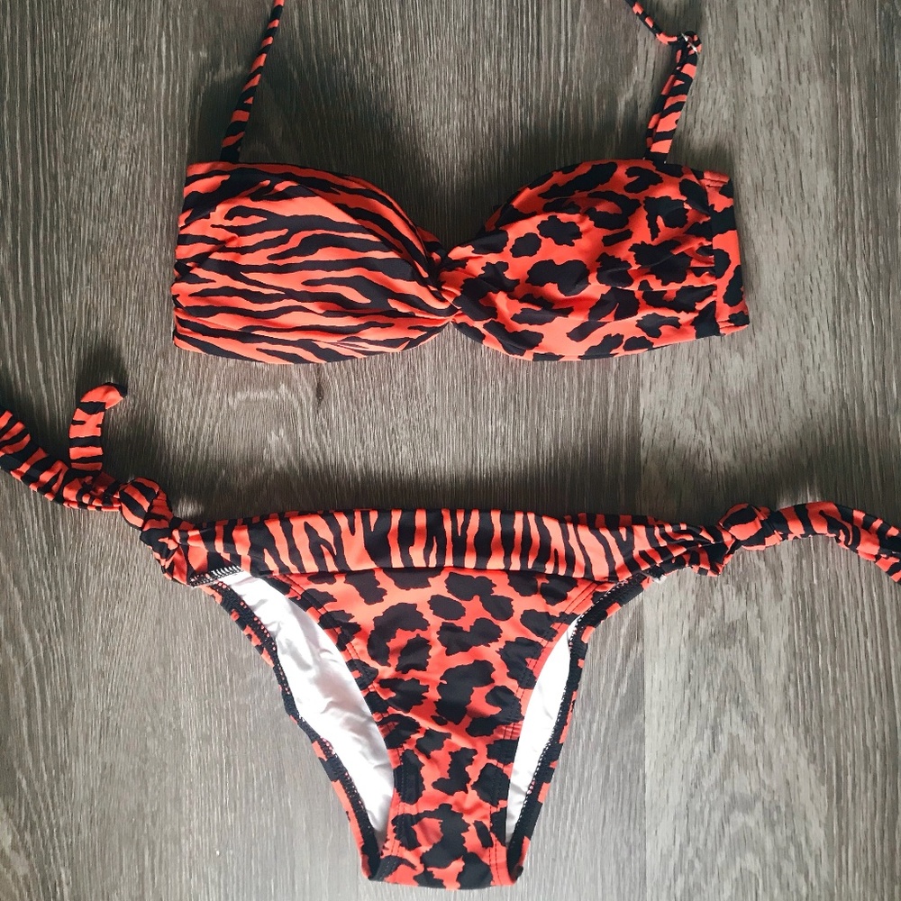Leopard orange bikini